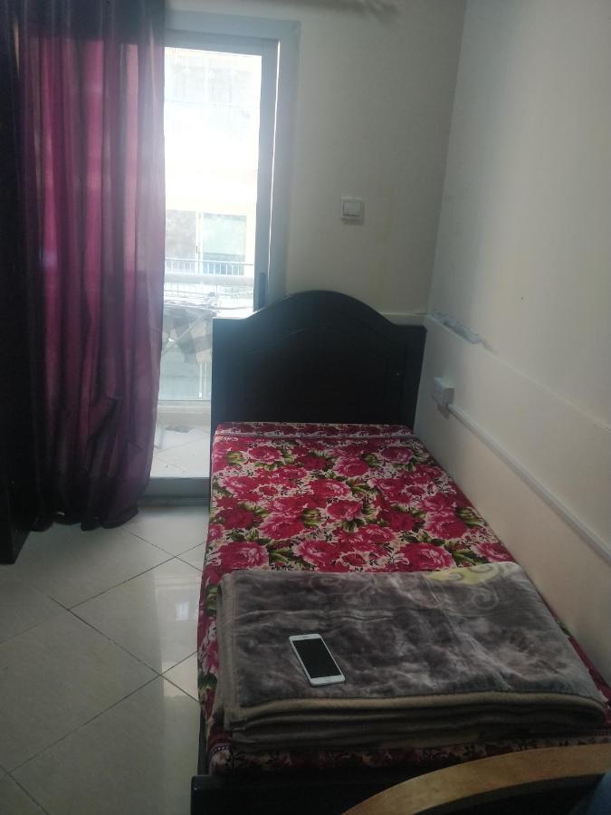 Furnished Apartment Dubai Exterior photo